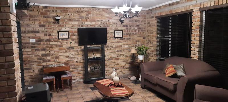 5 Bedroom Property for Sale in Vaalpark Free State